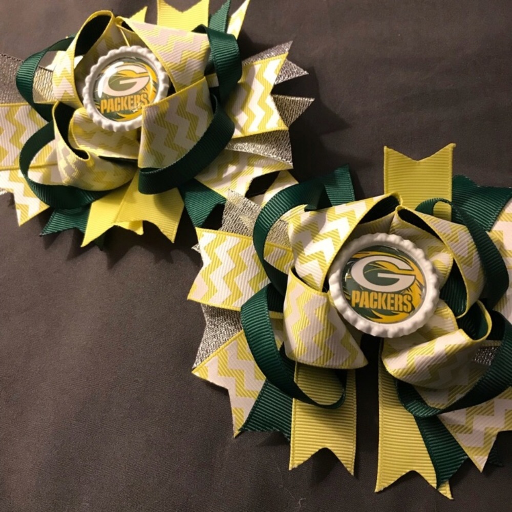 2 Green Bay Packers Hairbows reserved for @san0607